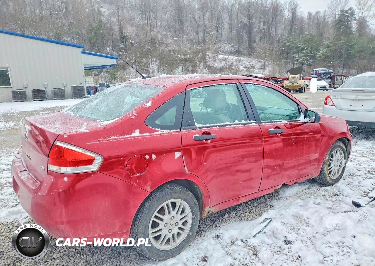 2011 Ford Focus Se VIN:1FAHP3FN7BW193076 - 3