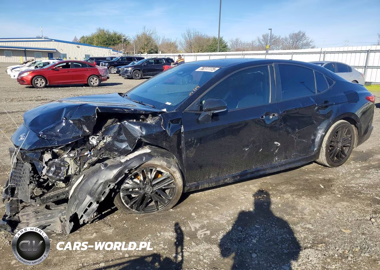 2025 Toyota Camry Se – zdjęcie 1 z 13