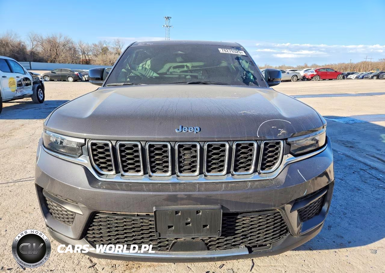 2022 Jeep Grand Cherokee Laredo VIN:1C4RJHAG4N8626299 - 5