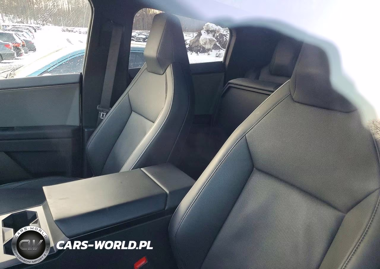 2024 Tesla Cybertruck VIN:7G2CEHED6RA056770 - 10