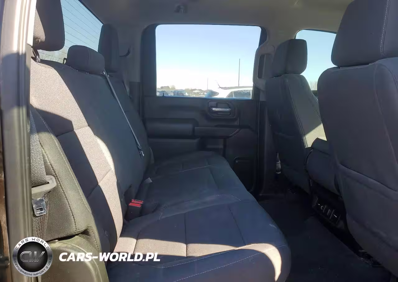 2022 Chevrolet Silverado VIN:1GC4YNE70NF206596 - 10