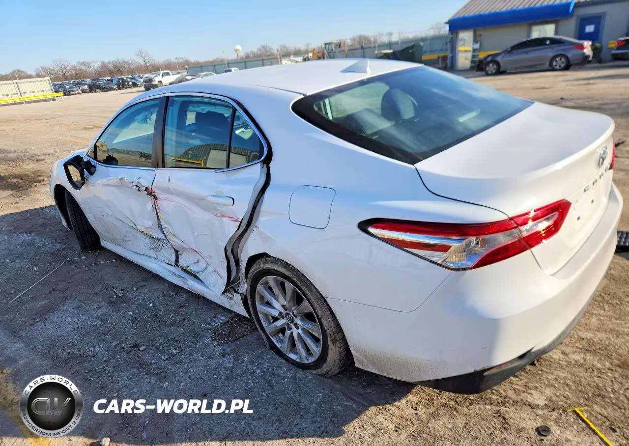 2019 Toyota Camry L VIN:4T1B11HK3KU700619 - 2