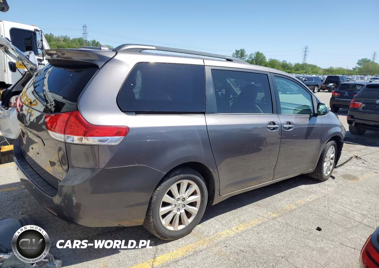2011 Toyota Sienna Xle VIN:5TDDK3DC4BS005526 - 3