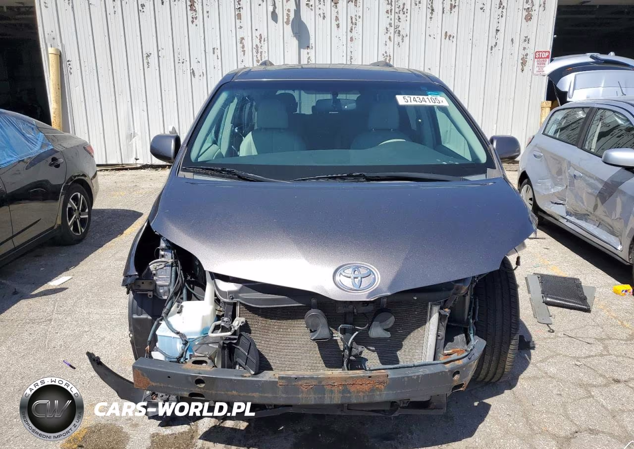 2011 Toyota Sienna Xle VIN:5TDDK3DC4BS005526 - 5