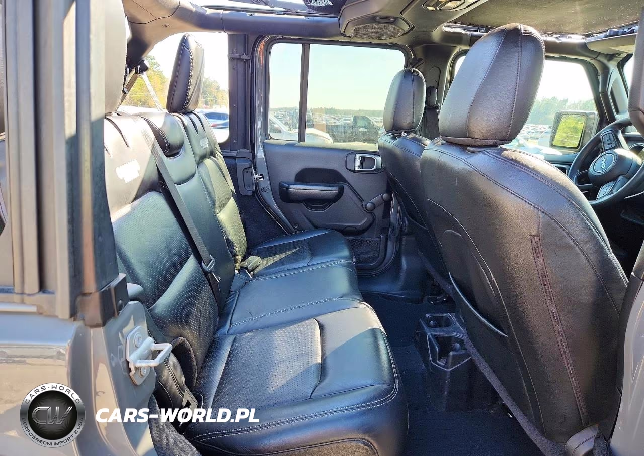 2020 Jeep Wrangler Unlimited Sport VIN:1C4HJXDG9LW348784 - 11