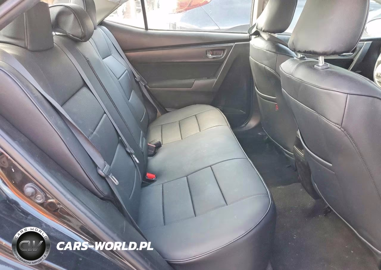 2018 Toyota Corolla Le VIN:5YFBURHE5JP803184 - 10