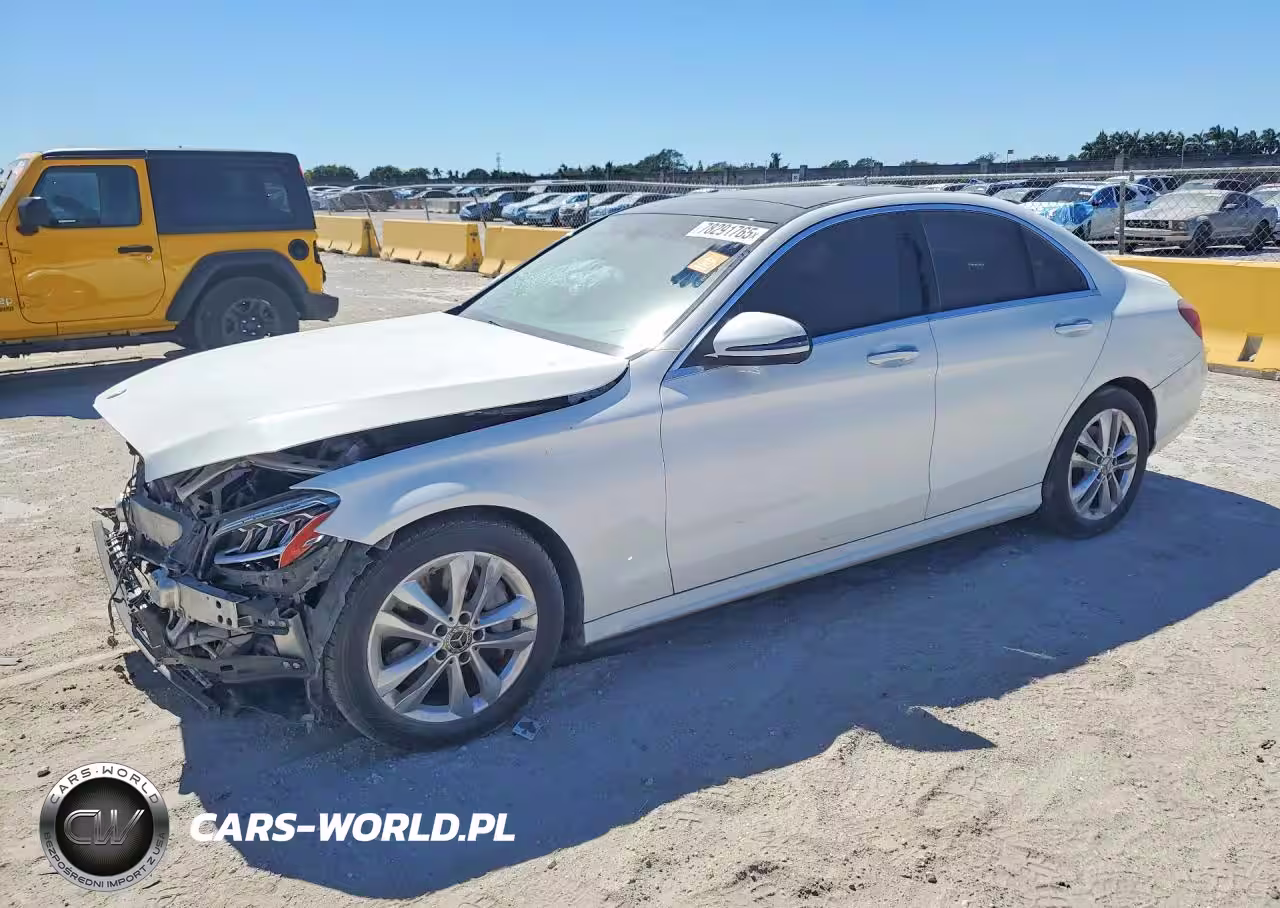 2020 Mercedes-Benz C 300