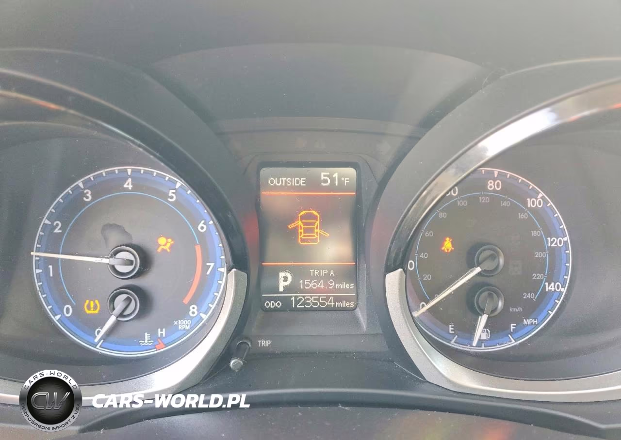 2016 Toyota Corolla L VIN:5YFBURHE4GP488550 - 9