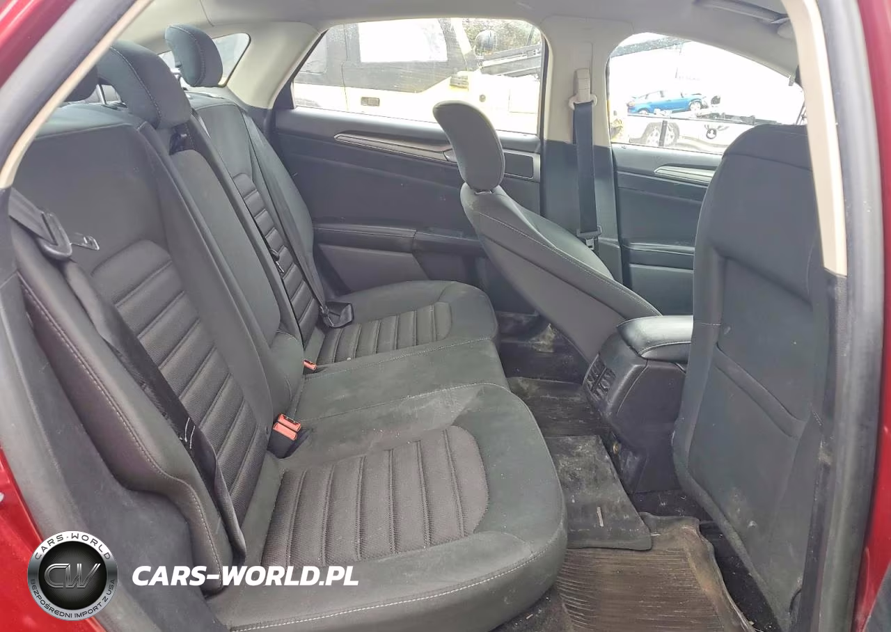 2018 Ford Fusion Se VIN:3FA6P0H7XJR114098 - 10