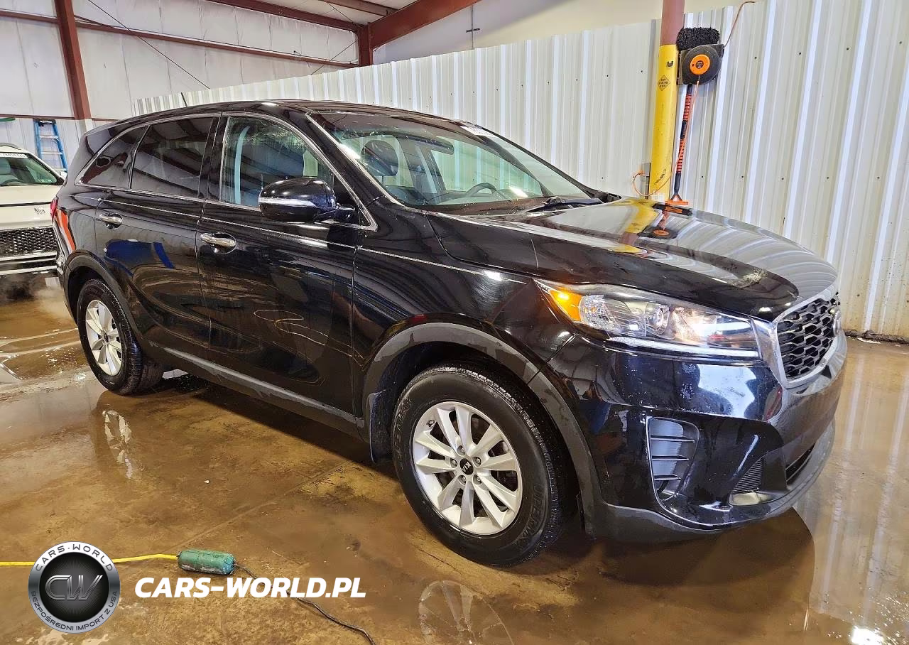 2019 Kia Sorento L VIN:5XYPG4A38KG577060 - 4