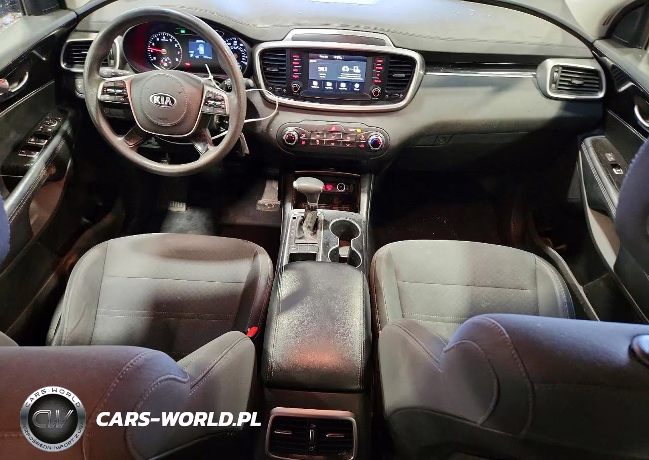 2019 Kia Sorento L VIN:5XYPG4A38KG577060 - 8
