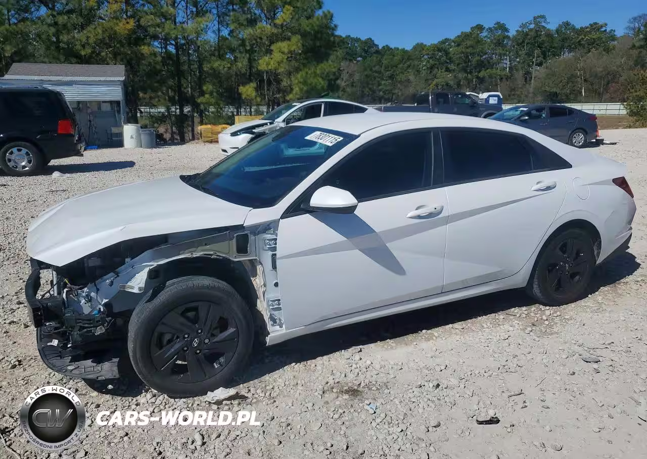 2022 Hyundai Elantra Sel