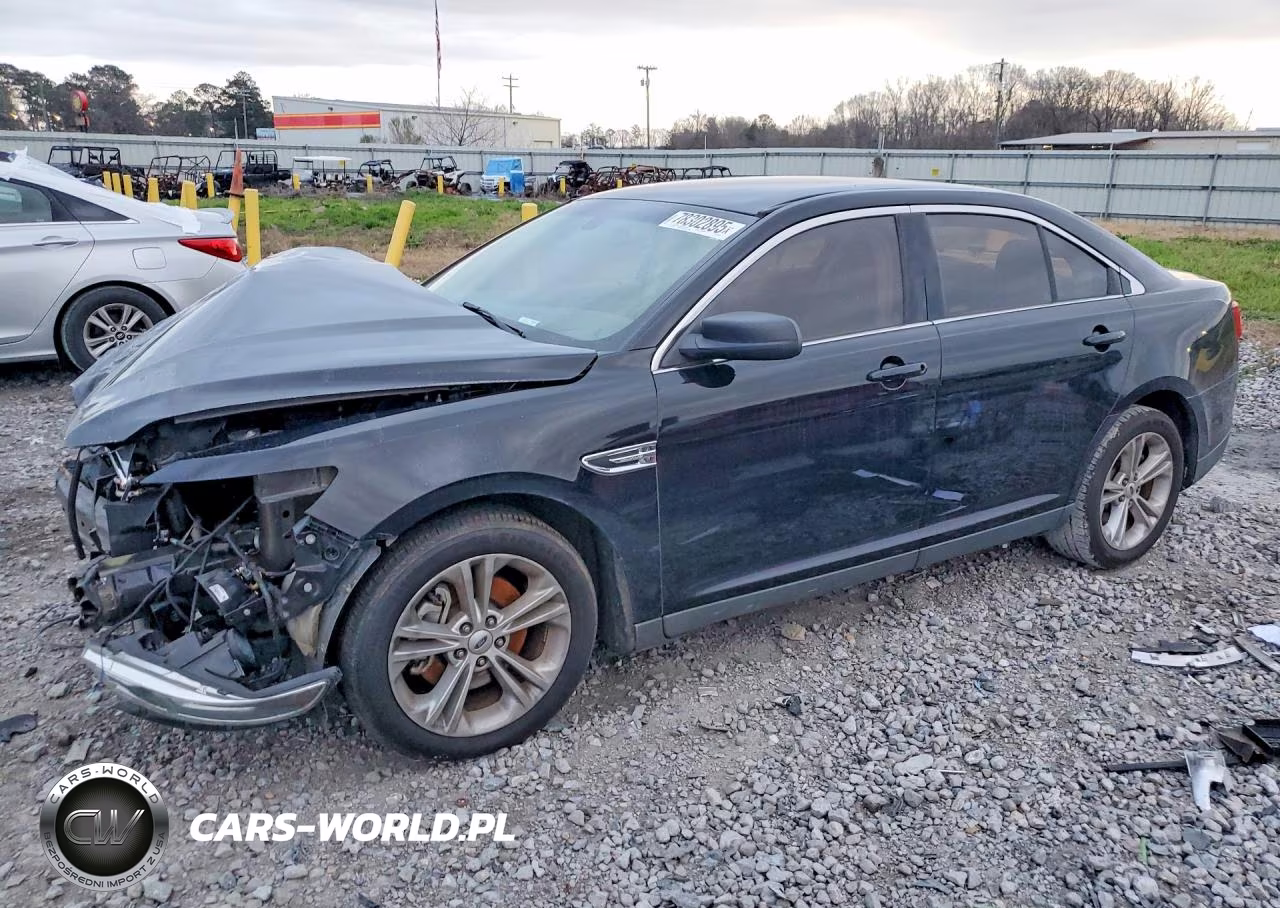 2017 Ford Taurus Se