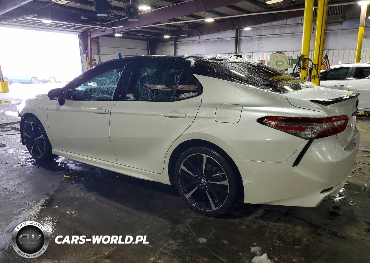 2018 Toyota Camry Xse VIN:4T1B61HK4JU029185 - 2