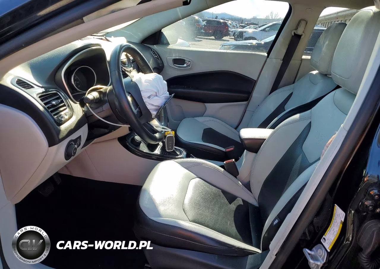 2019 Jeep Compass Limited VIN:3C4NJDCB5KT650942 - 7