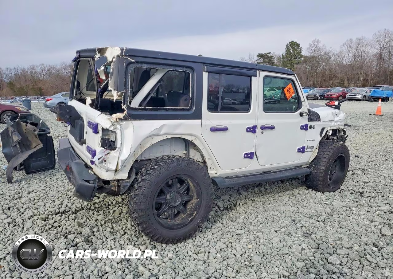 2018 Jeep Wrangler Unlimited Sahara VIN:1C4HJXEG0JW170923 - 3