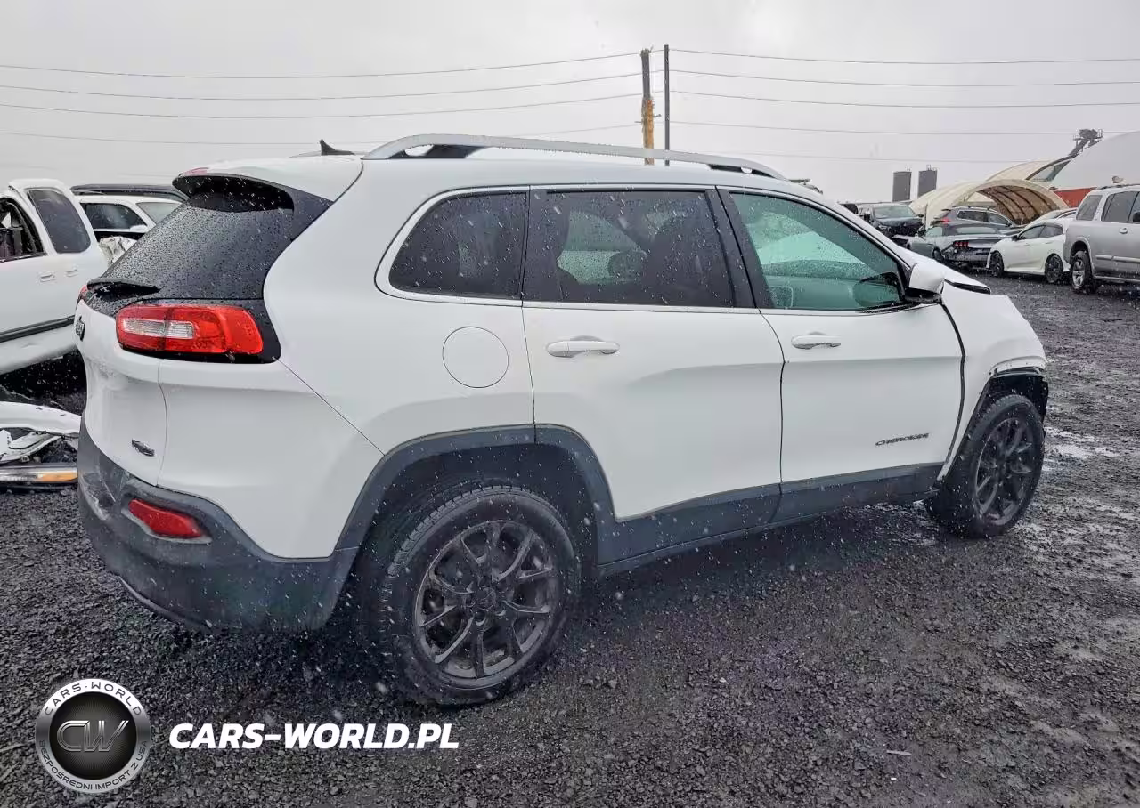 2014 Jeep Cherokee Latitude VIN:1C4PJLCB6EW185122 - 3