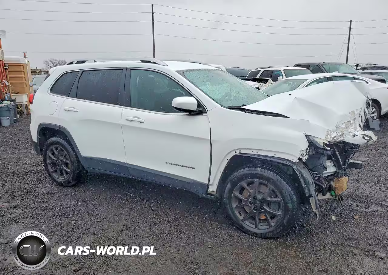 2014 Jeep Cherokee Latitude VIN:1C4PJLCB6EW185122 - 4