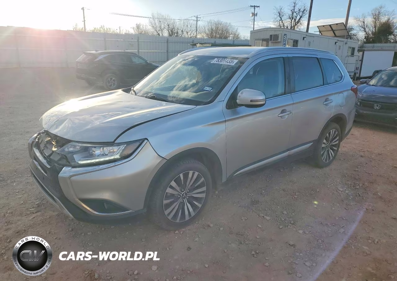 2020 Mitsubishi Outlander – zdjęcie 1 z 14
