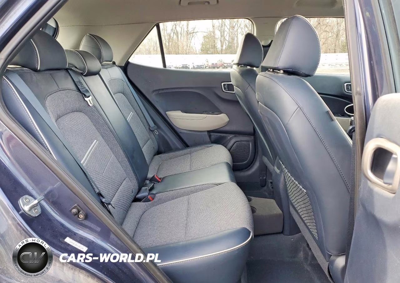 2021 Hyundai Venue VIN:KMHRC8A30MU087236 - 10