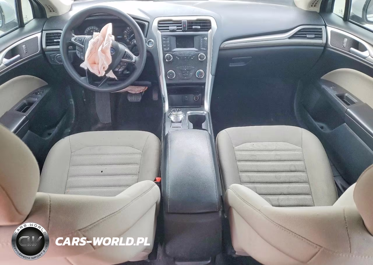 2019 Ford Fusion S VIN:3FA6P0G77KR126941 - 8