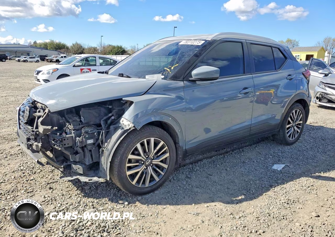 2021 Nissan Kicks Sv