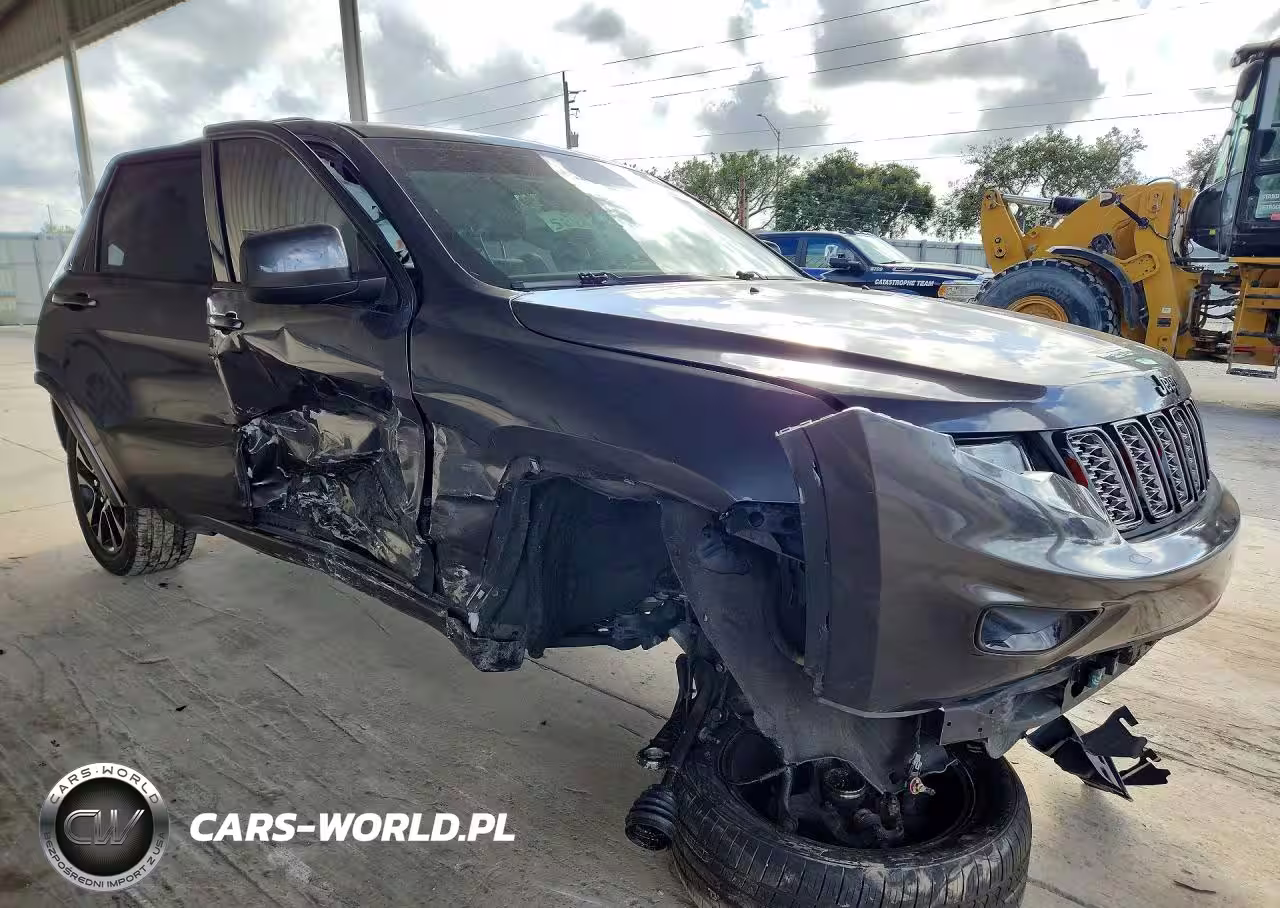 2018 Jeep Grand Cherokee Laredo VIN:1C4RJFAG6JC104883 - 4