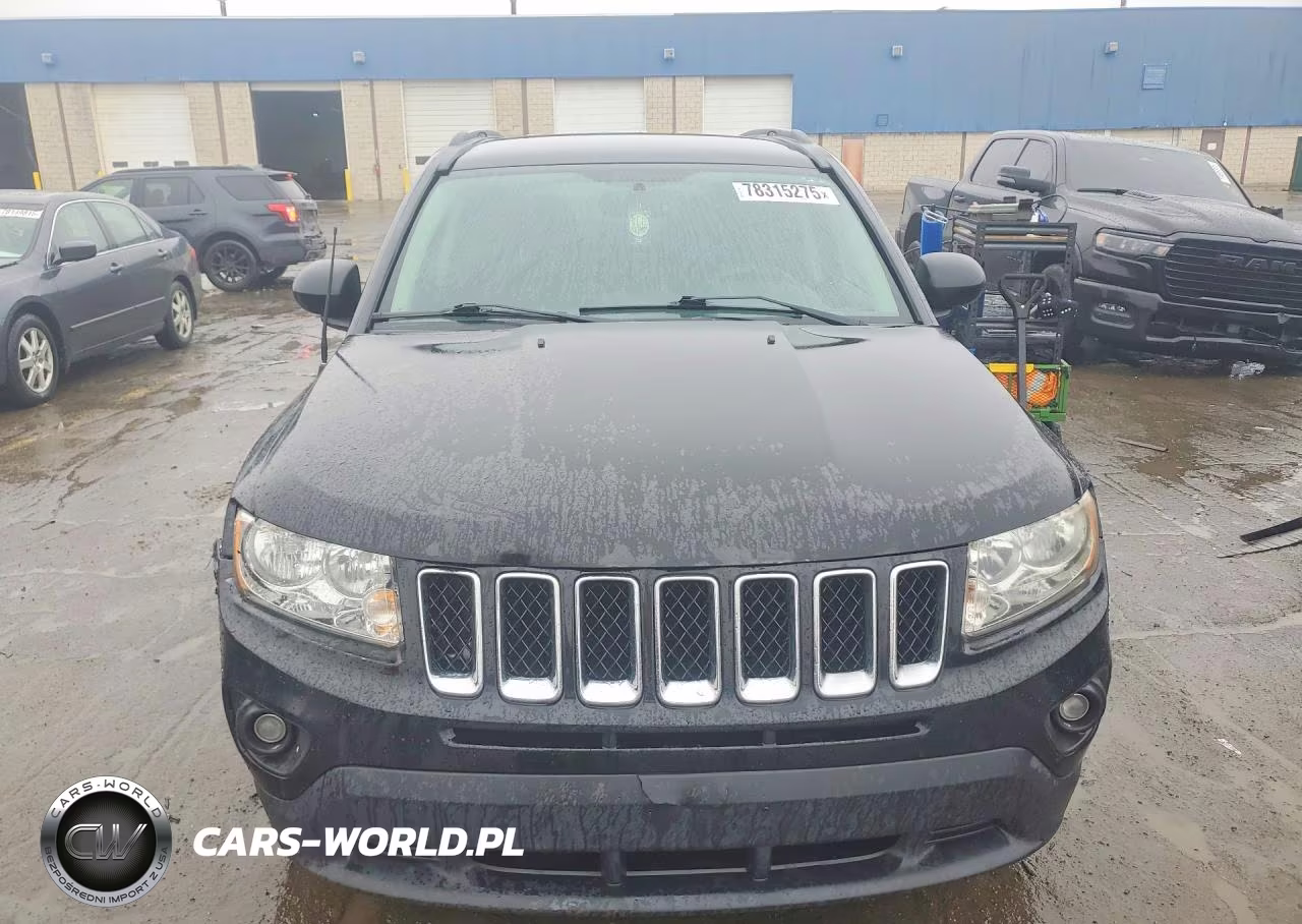 2013 Jeep Compass Latitude VIN:1C4NJDEB9DD207800 - 5