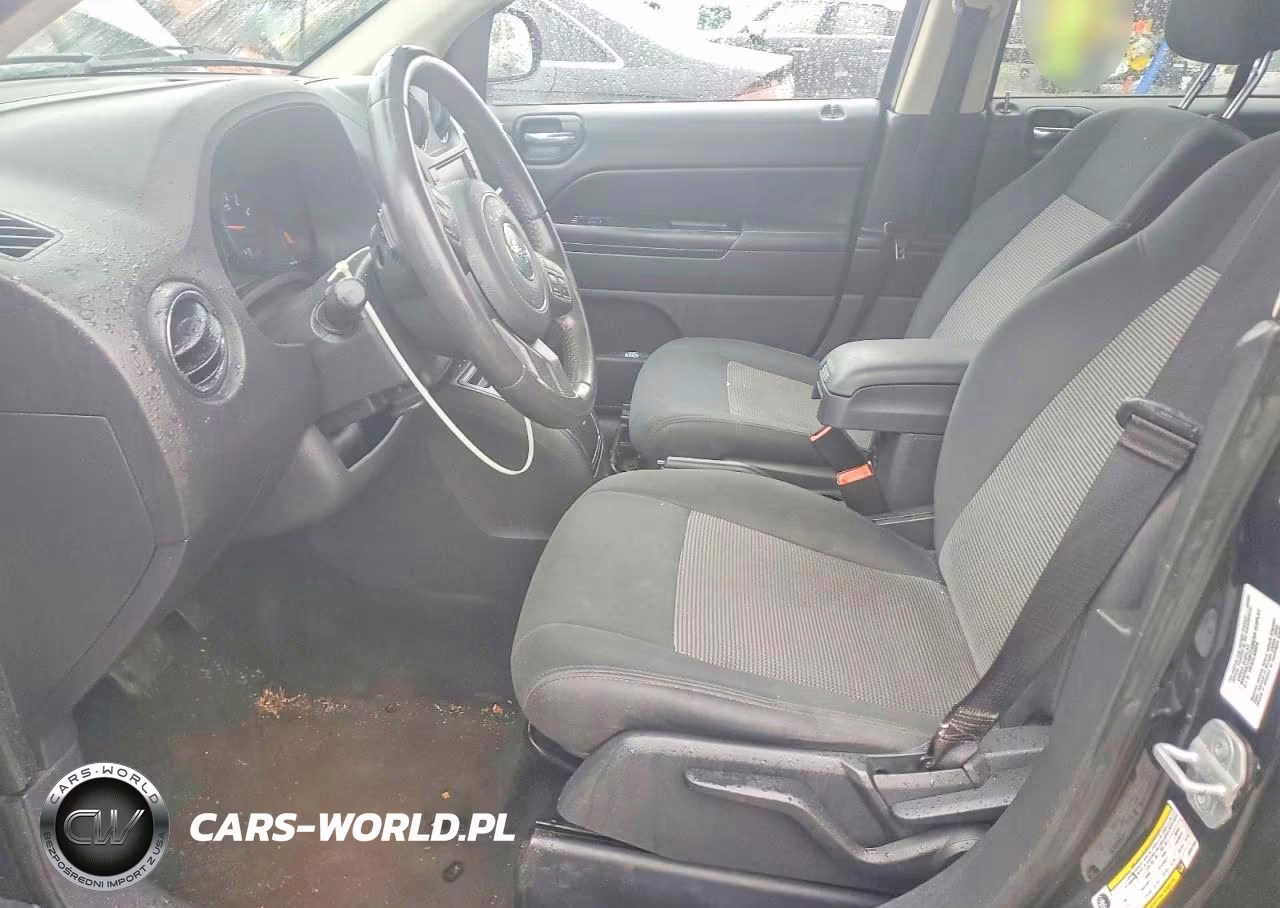 2013 Jeep Compass Latitude VIN:1C4NJDEB9DD207800 - 7