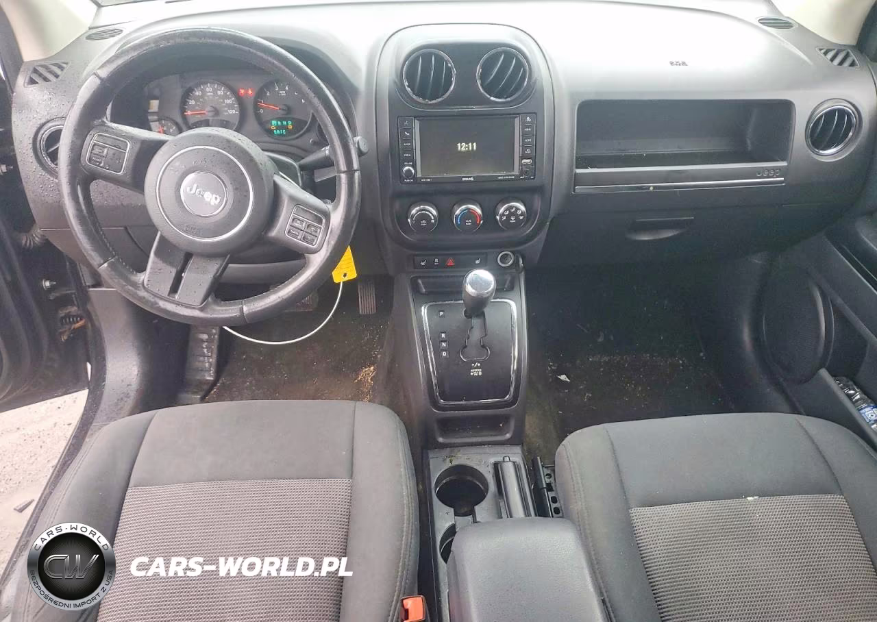 2013 Jeep Compass Latitude VIN:1C4NJDEB9DD207800 - 8