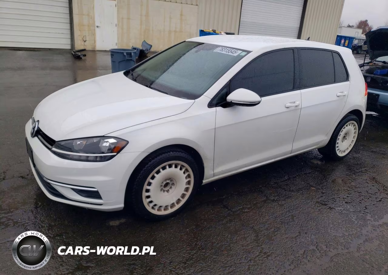 2018 Volkswagen Golf S