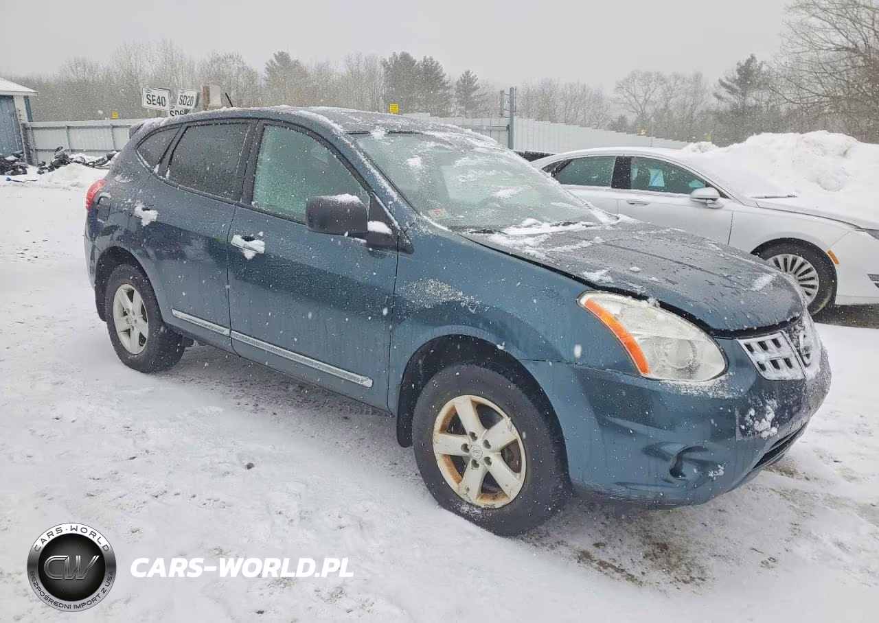 2019 Nissan Rogue S VIN:JN8AS5MVXCW715665 - 4
