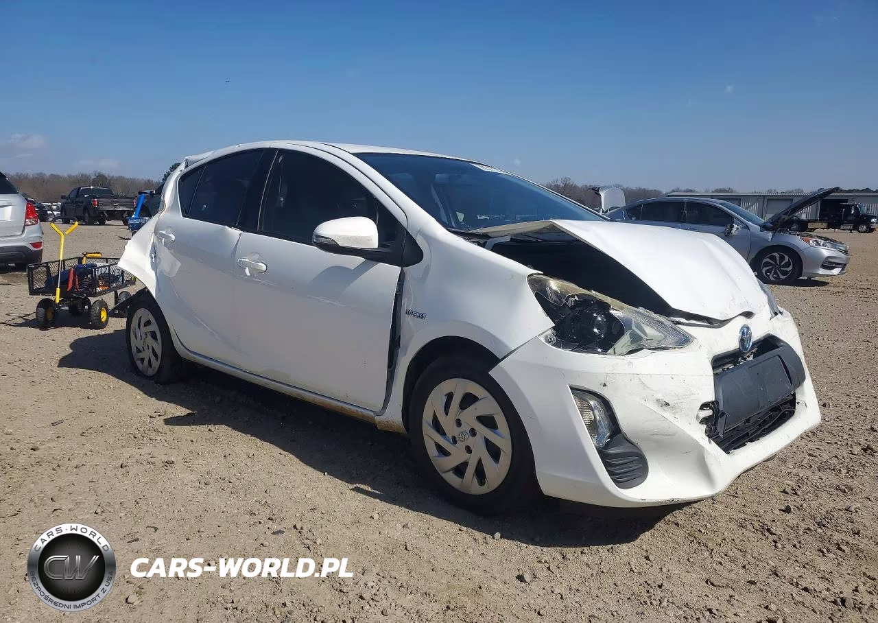 2016 Toyota Prius C One VIN:JTDKDTB34G1136724 - 4
