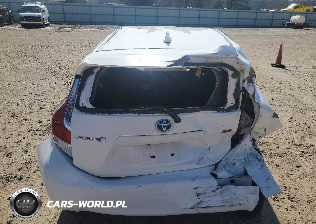 2016 Toyota Prius C One VIN:JTDKDTB34G1136724 - 6