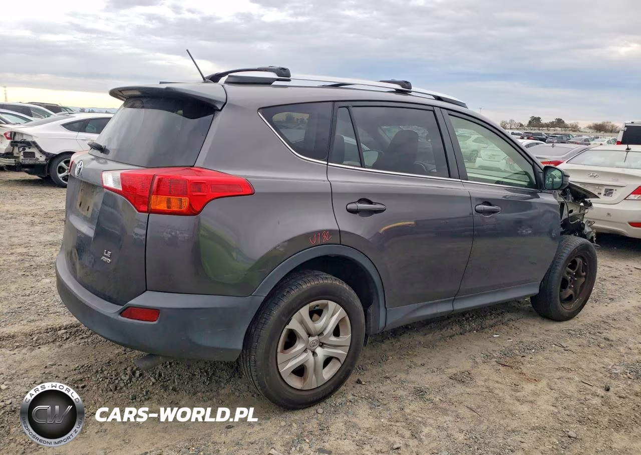 2015 Toyota Rav4 Le VIN:JTMBFREV6FJ026217 - 3
