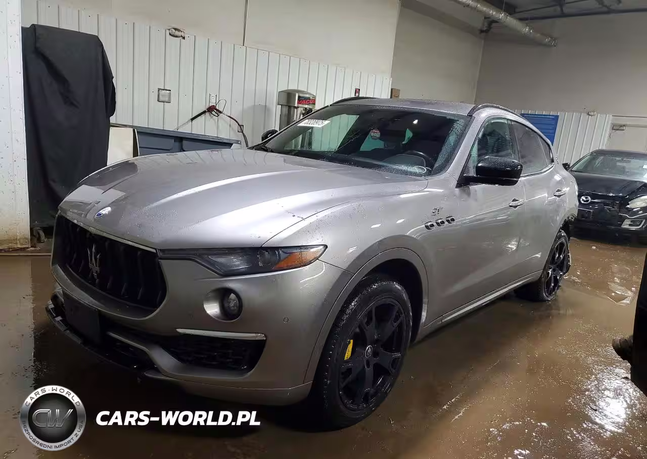 2022 Maserati Levante Base