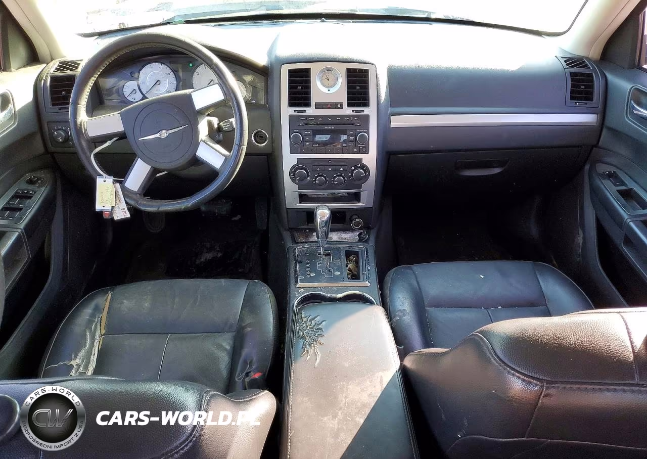 2010 Chrysler 300 Touring VIN:2C3CA5CV0AH164588 - 8