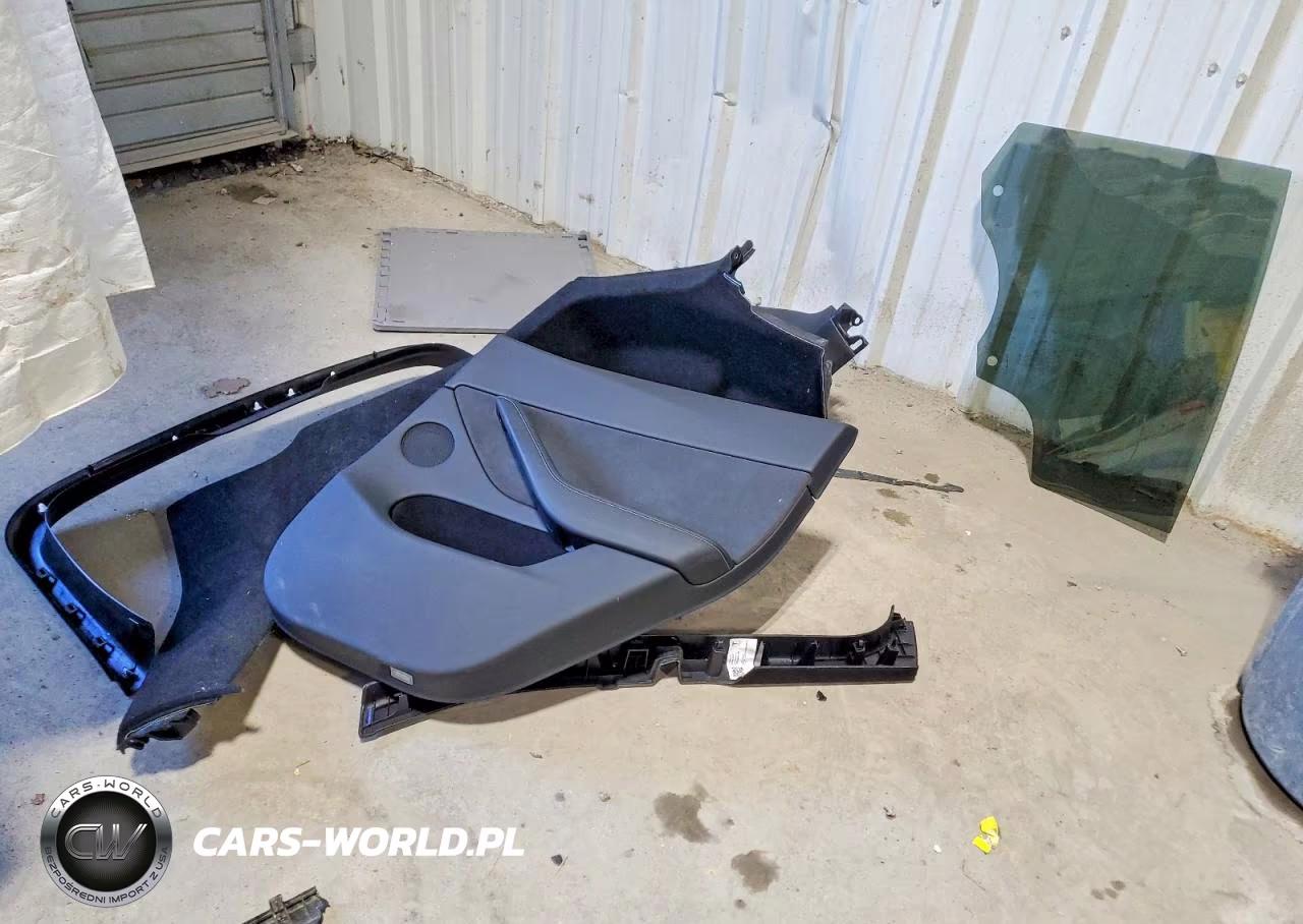 2024 Tesla Model Y VIN:7SAYGDEE9RA282678 - 12
