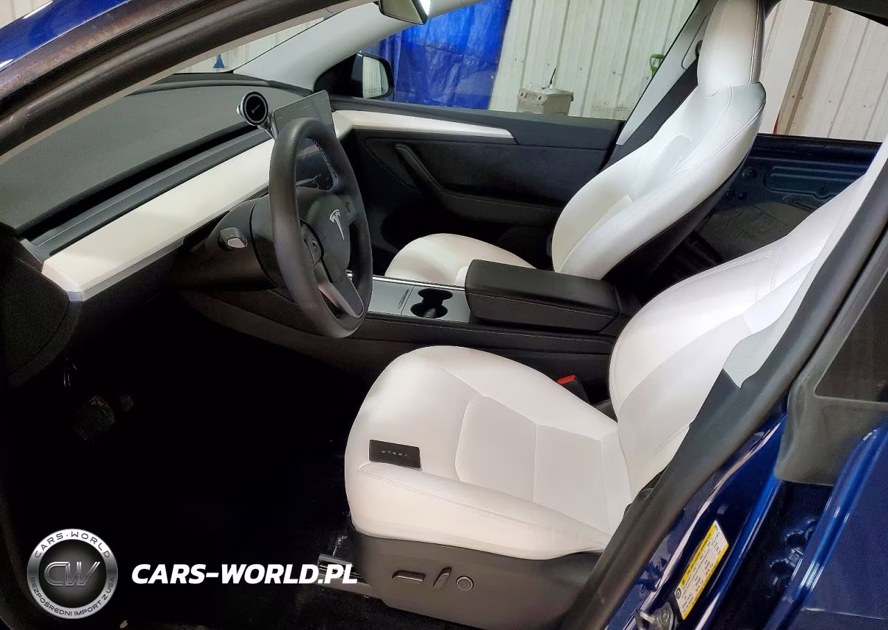 2024 Tesla Model Y VIN:7SAYGDEE9RA282678 - 7