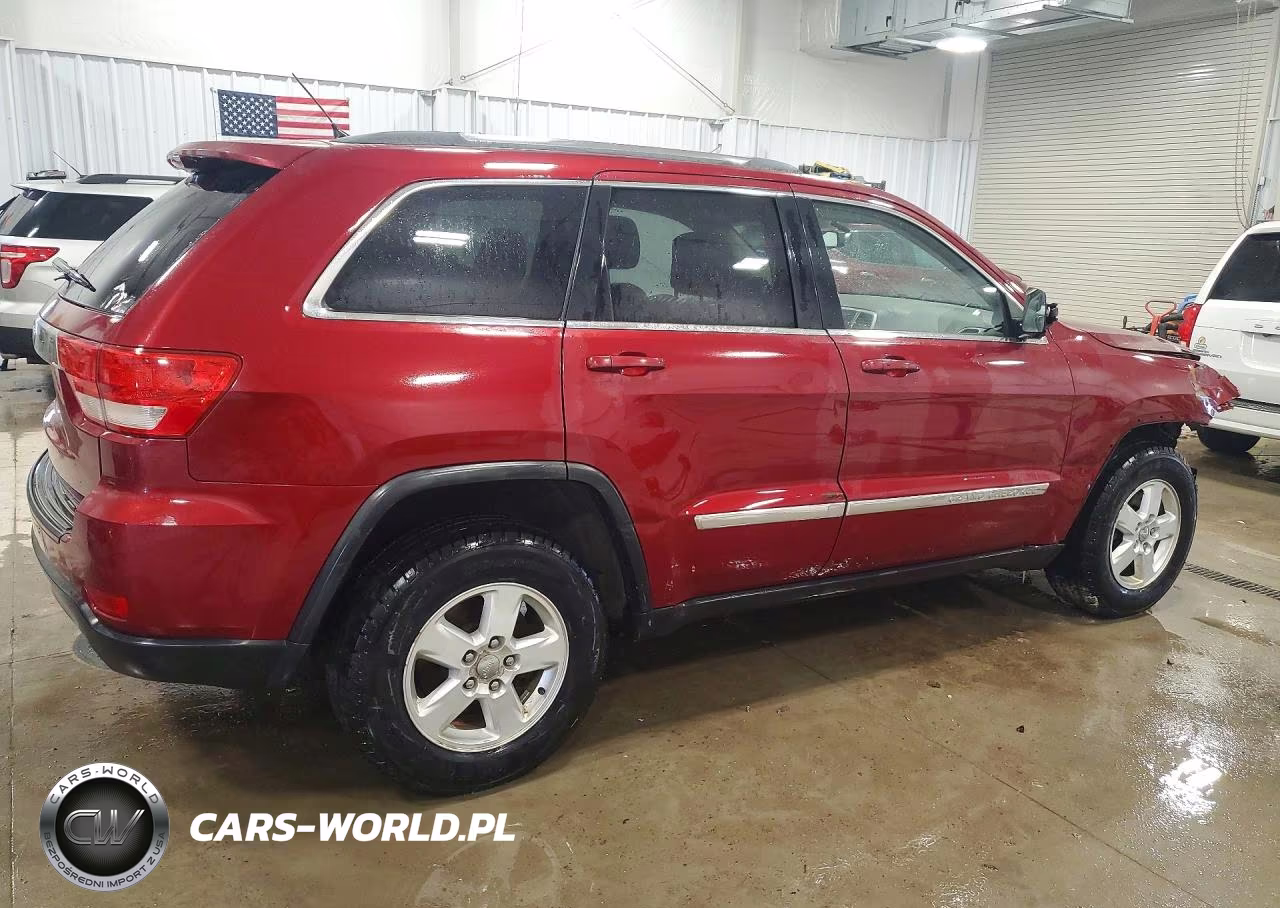 2012 Jeep Grand Cherokee Laredo VIN:1C4RJFAG1CC161432 - 3