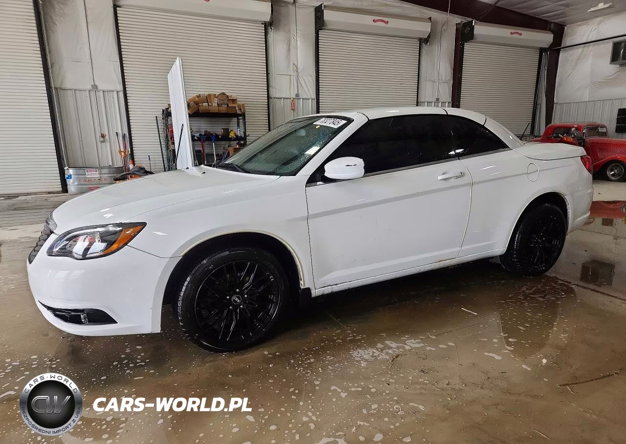 2013 Chrysler 200 S VIN:1C3BCBGG3DN543094 - 1