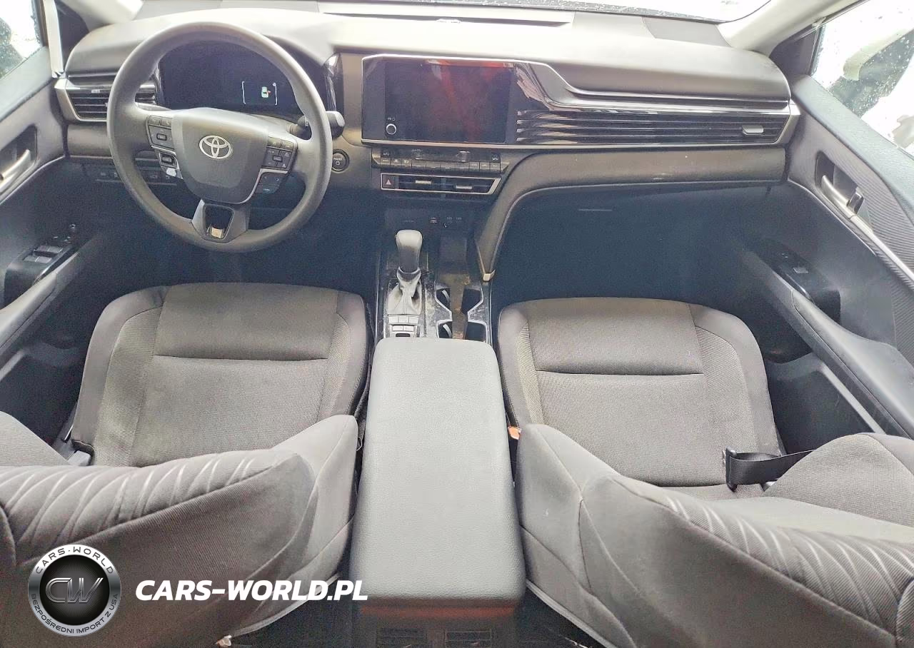 2025 Toyota Camry Le VIN:4T1DAACK0SU132510 - 8