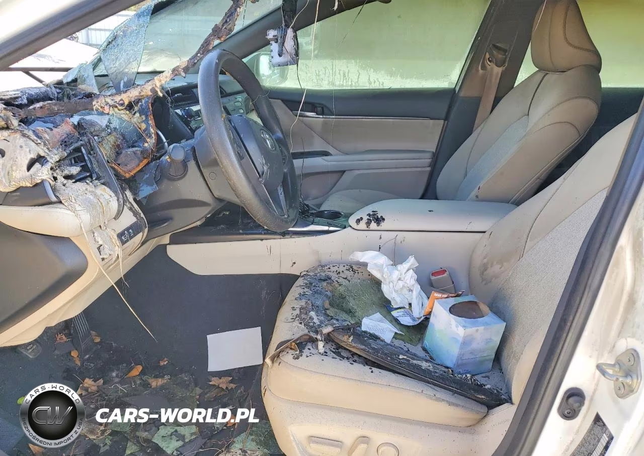 2019 Toyota Camry Le VIN:4T1B11HK1KU822430 - 7