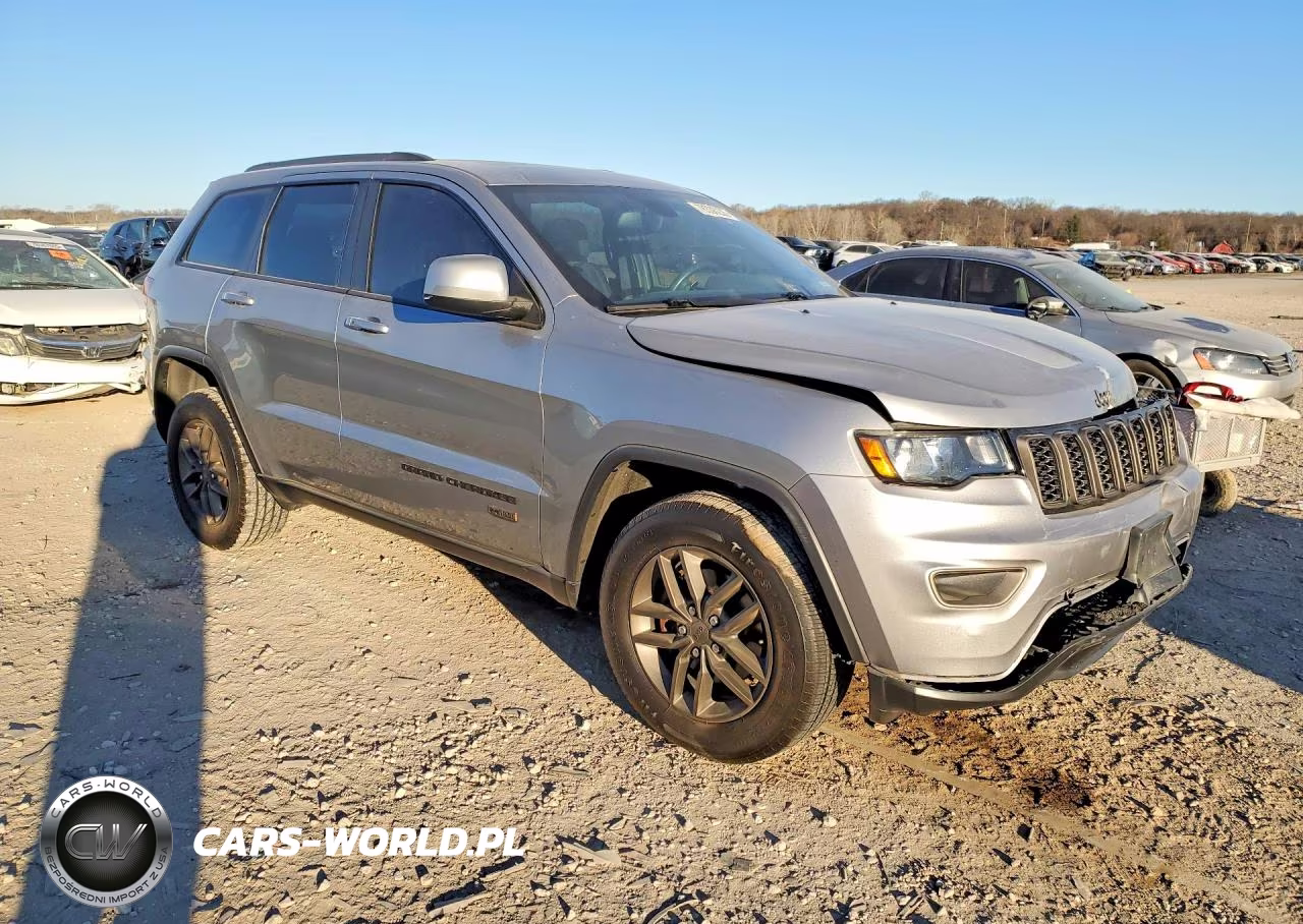 2016 Jeep Grand Cherokee Laredo VIN:1C4RJFAG6GC492206 - 4