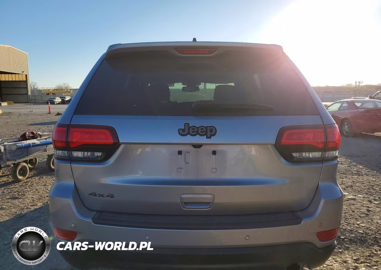 2016 Jeep Grand Cherokee Laredo VIN:1C4RJFAG6GC492206 - 6