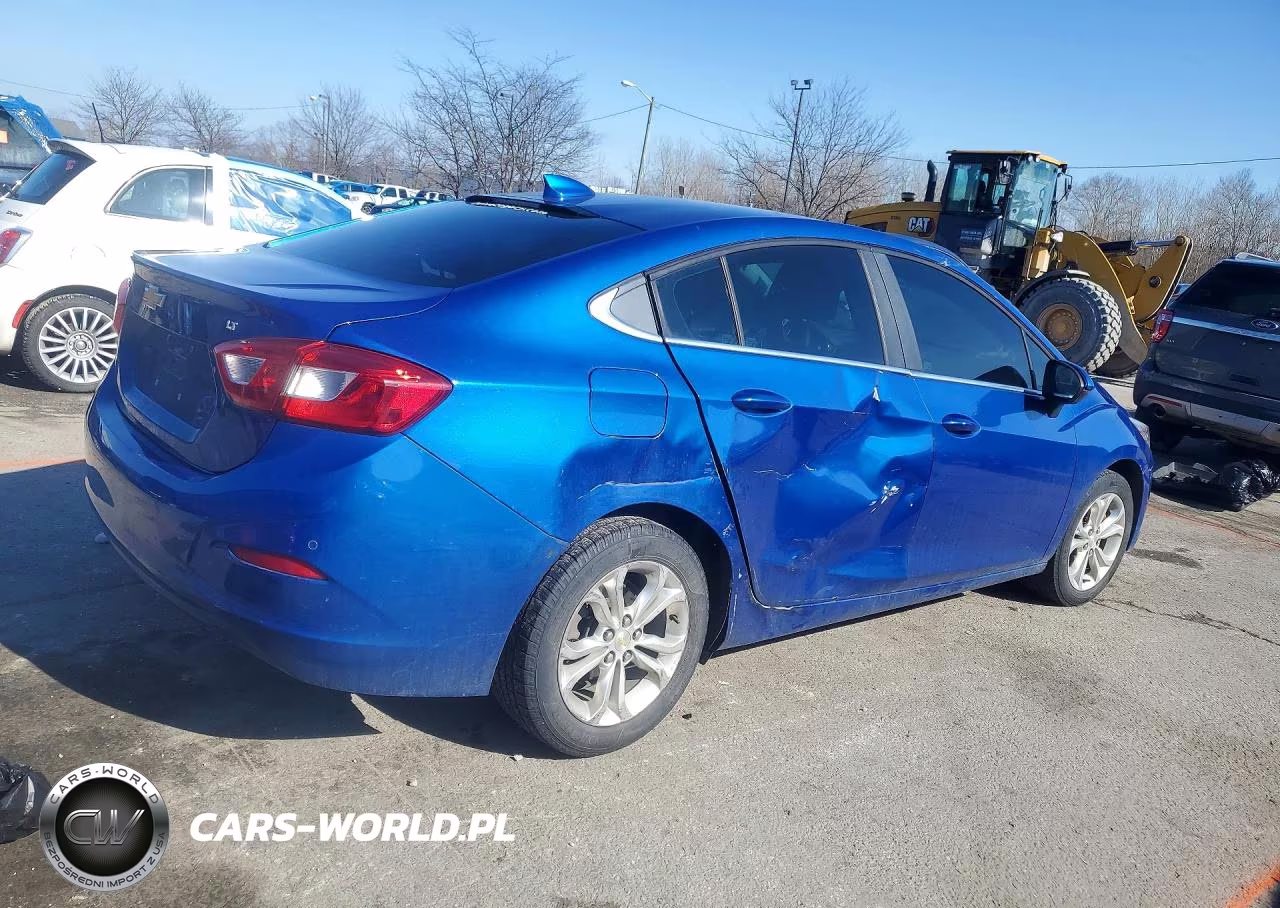 2019 Chevrolet Cruze Lt VIN:1G1BE5SM3K7101253 - 3