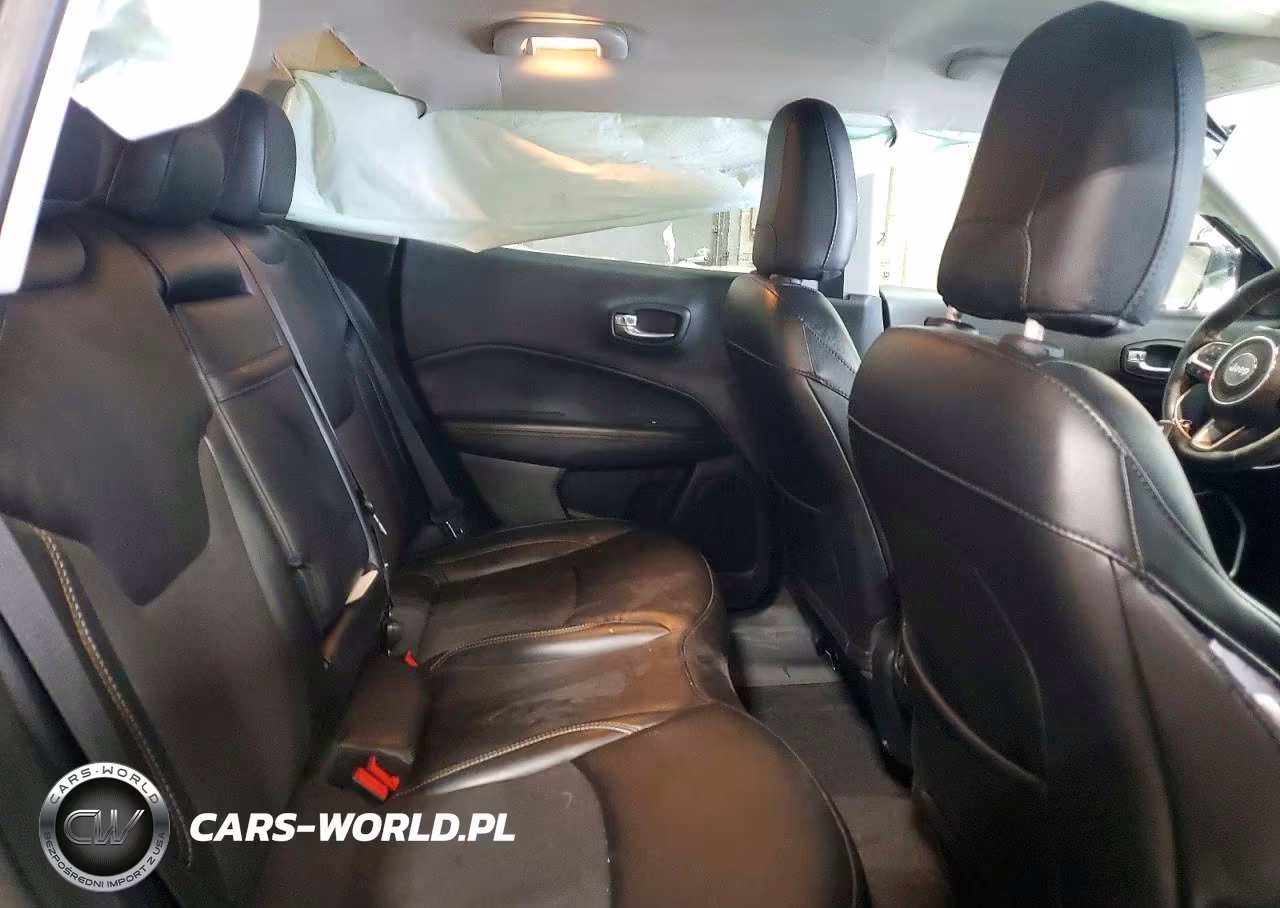 2019 Jeep Compass Latitude VIN:3C4NJDBB5KT734888 - 10