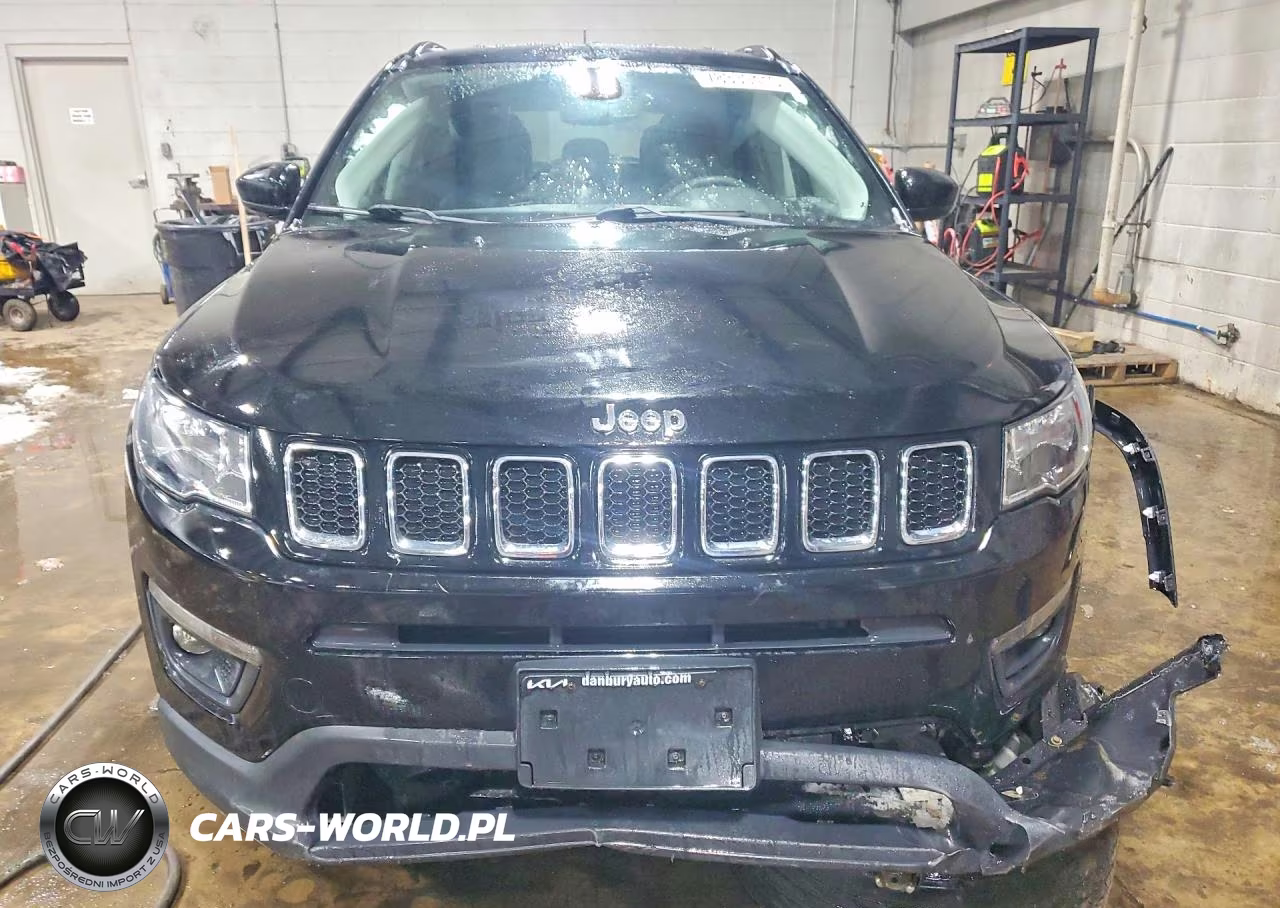 2019 Jeep Compass Latitude VIN:3C4NJDBB5KT734888 - 5