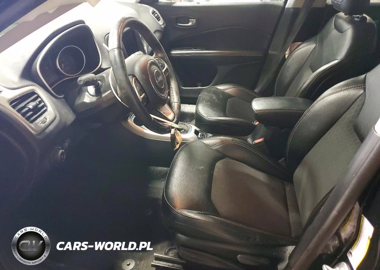 2019 Jeep Compass Latitude VIN:3C4NJDBB5KT734888 - 7