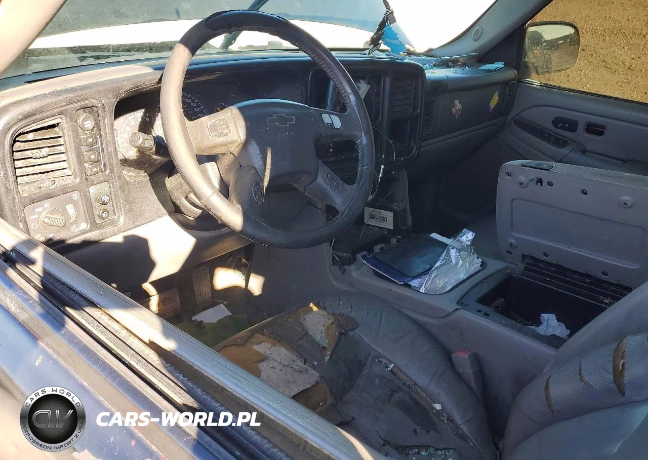 2005 Chevrolet Tahoe K1500 VIN:1GNEK13T75R111361 - 8